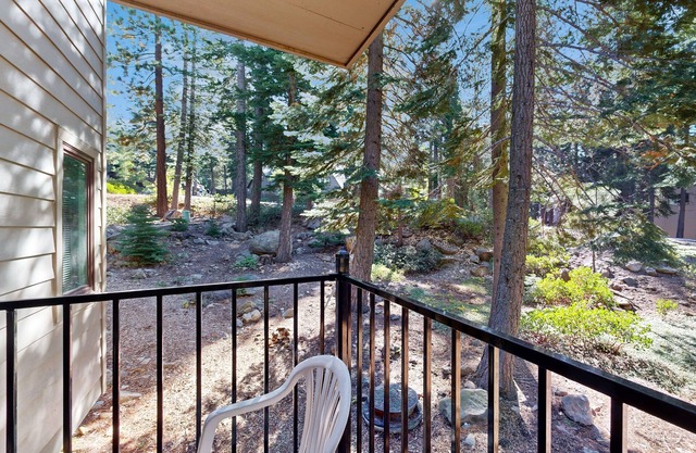 Cute condo with shared pool, hot tub and tennis