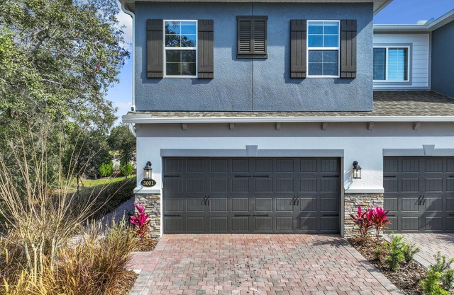 Cute new townhome, 3bd 2.5 ba, Peloton/weights, printer, bike trail, gated