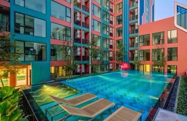 Cybiq Ratchada 32, Bangkok by Pikul