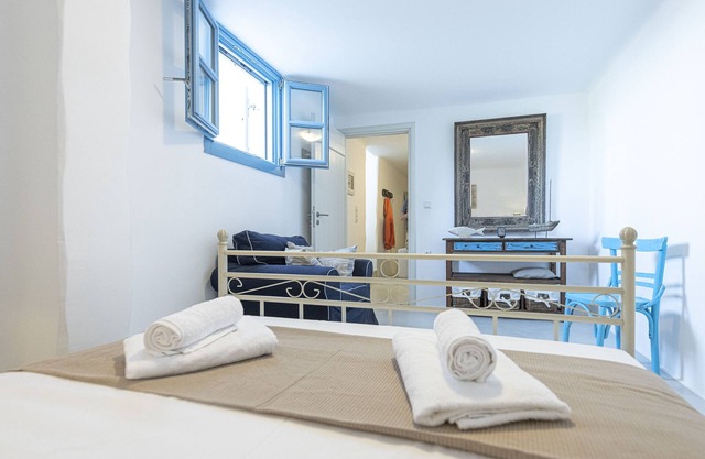 Cycladic house in Loutra, Kythnos