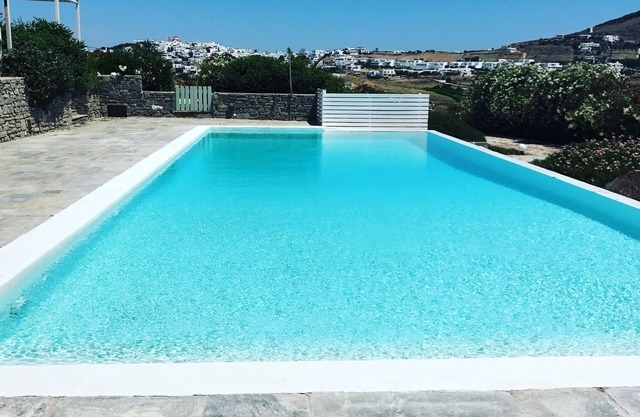 Cycladic villa with infinity pool, breathtaking sea view