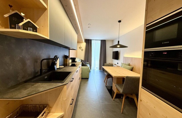 Cyclamen Apartment