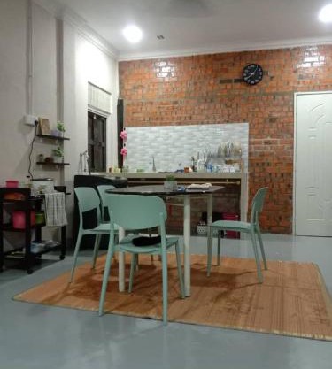 D GARDEN HOME STAY