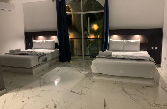 D LUXURY HOTEL BAKALAR