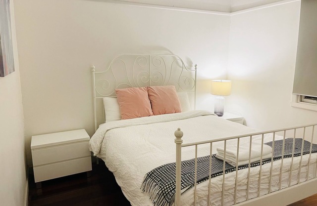 D115 Exquisite Natural Stay