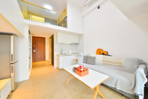 Dabaizhijia Executive Apartment Bantian Huawei Branch