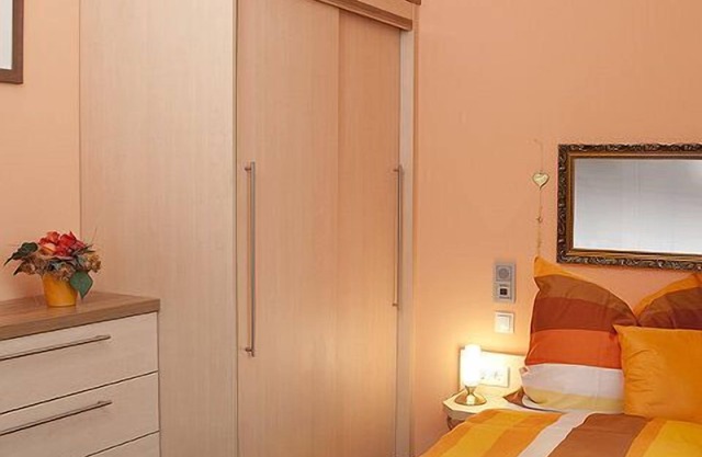 Dachgeschosswohnung (36qm) für 2 Personen mit Balkon