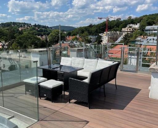 Dachterrassentraum im Grünen Wiens Top Anbindungen