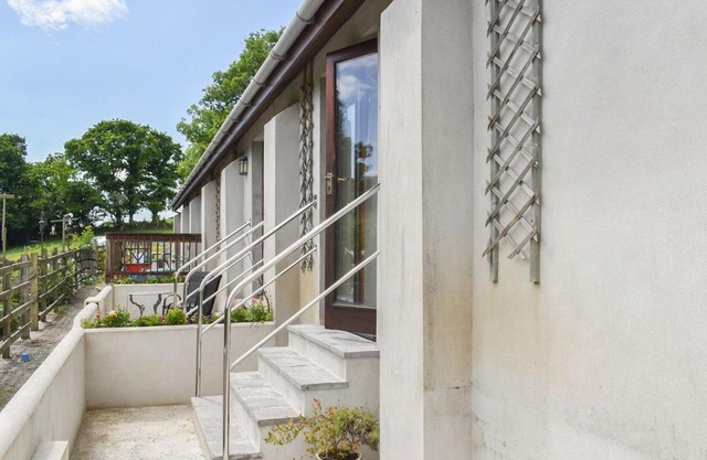 Dairy Cottage - Uk37833