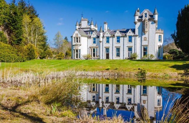 Dalnaglar Castle Estate