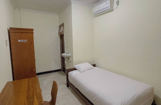 dAlvin: Room 3 - Quiet Comfort | Near Airport