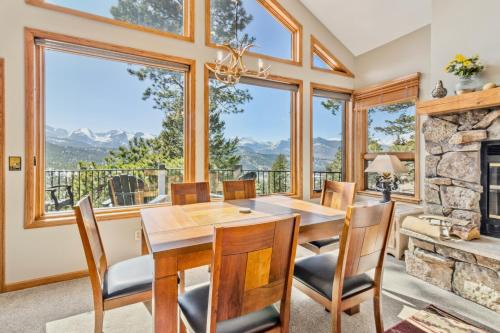 Dances With Wolves Condominium 3 Bedroom condo