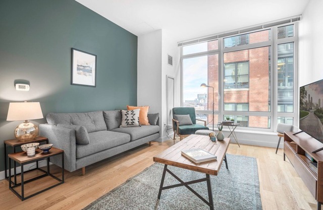 Dapper Back Bay 1BR, w/Gym, walk to Newbury St.