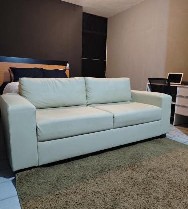 Dark Flat Comfort