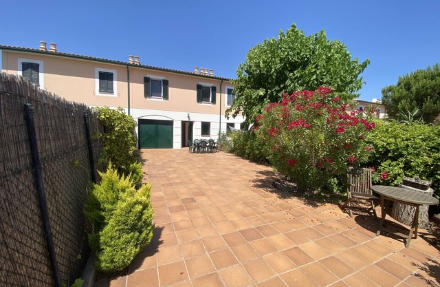 Daró 3D 56 - 50m from the beach, with pool
