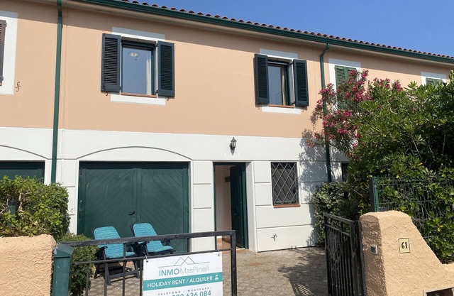 Daró 3D 61 - 200m from the beach, with pool
