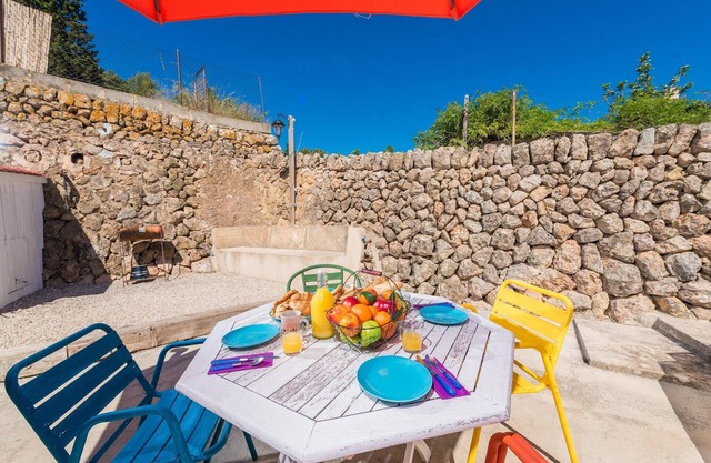 Darrera Es Campanar - House In Bunyola. Free Wifi