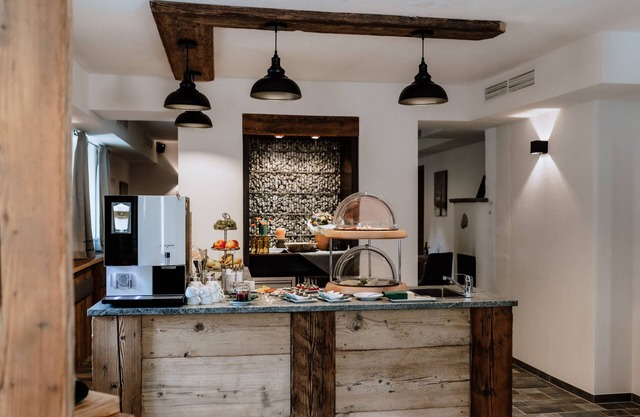 Das Schutzhaus am hohen Camper