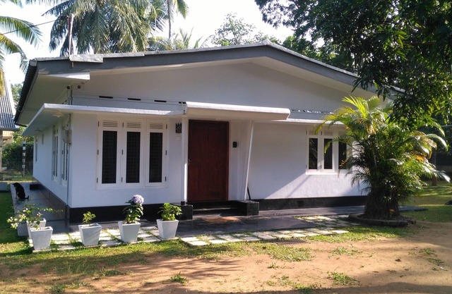 Daulana Home - Entire Home in Bentota