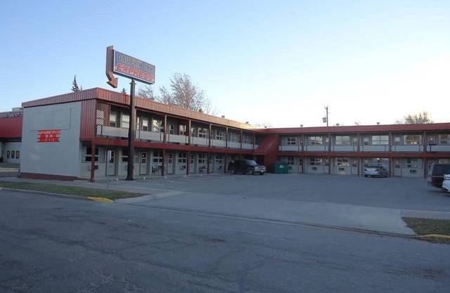 Dauphin Inn Express