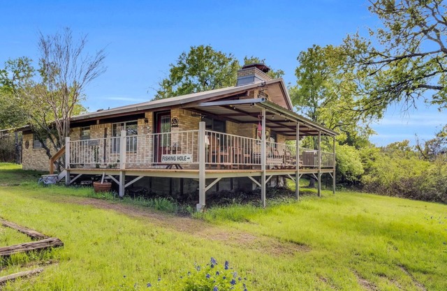 Dawson Fish Camp-Navarro Mills Lake Front-8 acre family lodge, fishing, wildlife