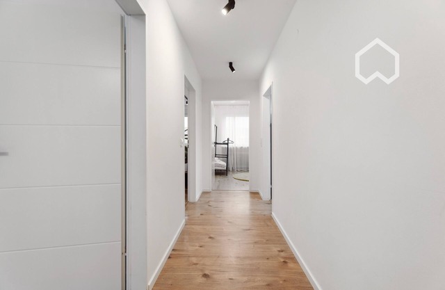 Day Young Life/DYL Hosting 55 sqm