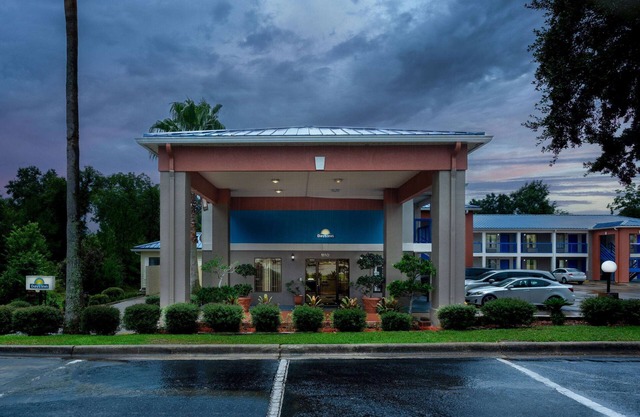 Days Inn by Wyndham Chipley