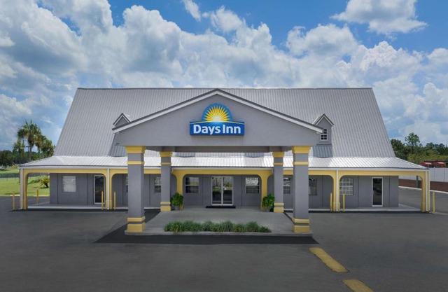 Days Inn by Wyndham Lake City I-75