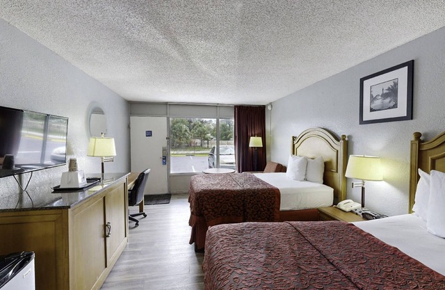 Days Inn by Wyndham Orlando Downtown