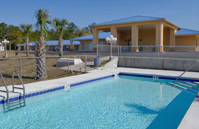 Days Inn by Wyndham DeFuniak Springs