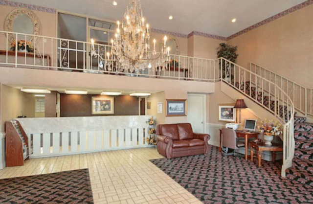 Days Inn by Wyndham West Memphis