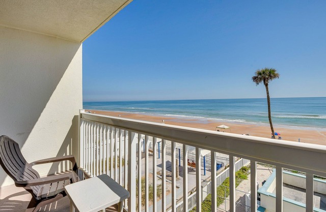 Daytona Beach Studio Condo w/Ocean Views!