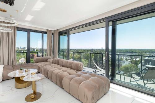 Dazzling Apartment with Balcony and 3 Parking Spaces in Szczecin by Renters Prestige