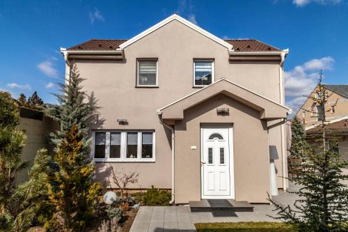 DC Executive Homes