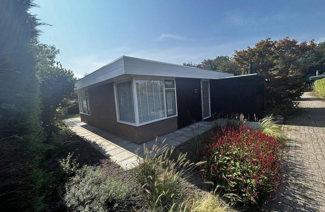 De Boet in Warmenhuizen. Suitable for 5 people with 2 bedrooms.