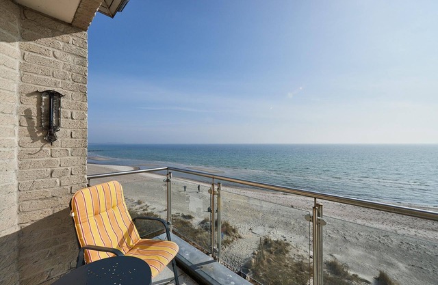 Apartment Strandburg I with balcony in the apartment house Am Süd 9 on Fehmarn