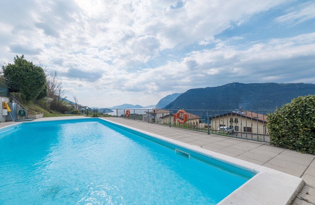 De Gasperi 14 - Two Bedroom Apartment, Sleeps 4