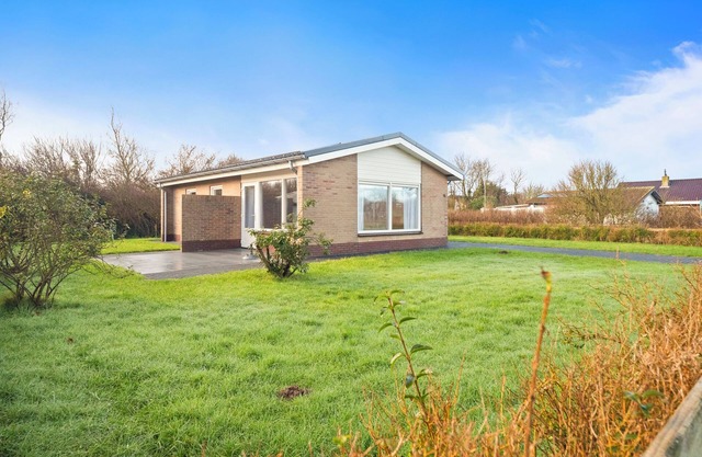De Meerpaal: Detached vacation home with enclosed garden and all the comfort you need