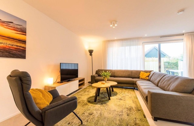 De Plevieren is a building with four luxury apartments in Buren.