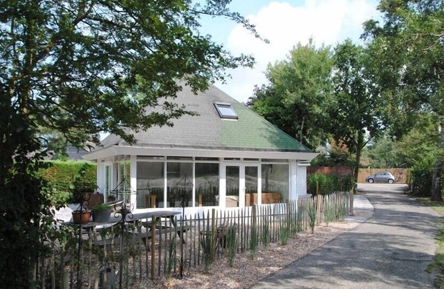 De Toekomst 126 quiet and privately located near the North Sea
