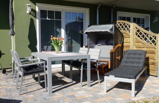 De Windroos - terrace, barbecue, beach chair, sun loungers, close to the Bodden, Baltic Sea 6km away, washing machine on request, WLAN