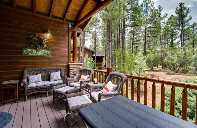 Deck & Fire Pit: Show Low 'Villa in the Pines'
