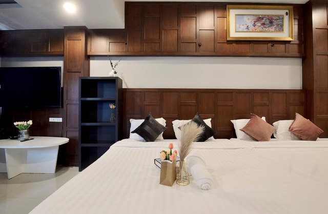 Deco Lux Hotel