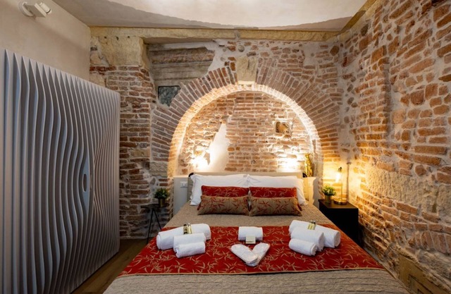 Decumano Massimo - Verona Romana Apartments