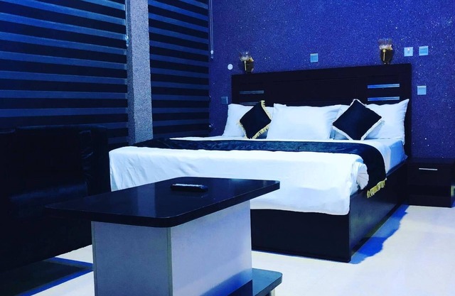 Degio Hotel and Suites
