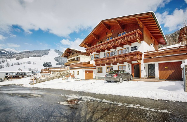 Delfi Ski & Bike Apartments