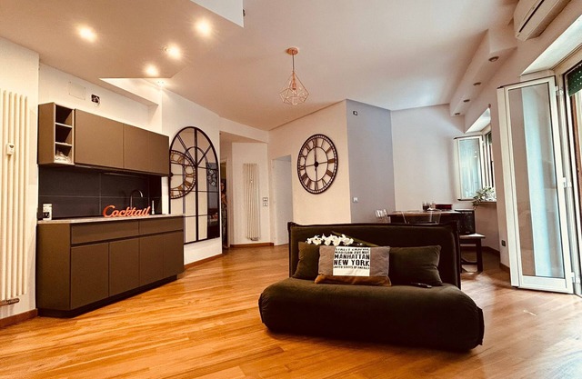 DELICIOUS FLAT, IDEAL for LARGE FAMILIES, in a zone full of shops/restaurants