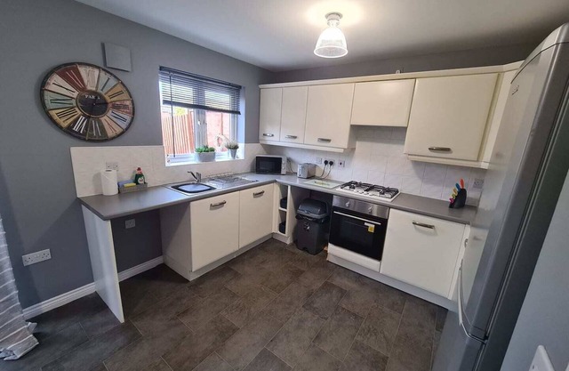 Delightful 3 bed house near the centre of Cheltenham