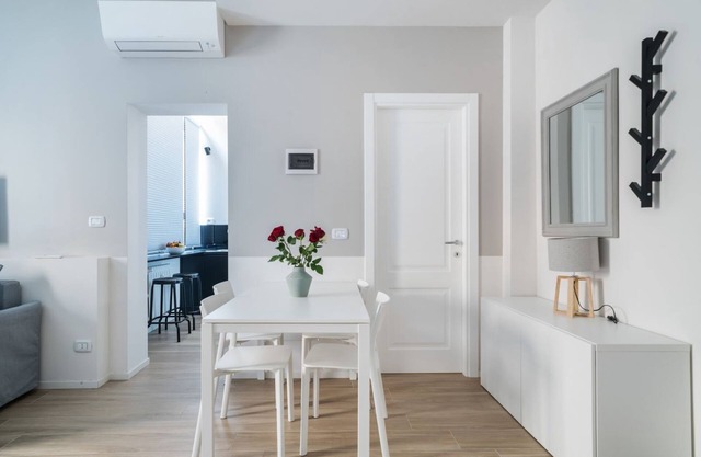Delightful and bright studio located in the historic center of Bologna