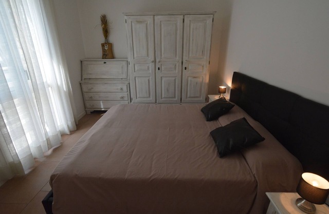 Delightful apartment very close to the sea and the center
